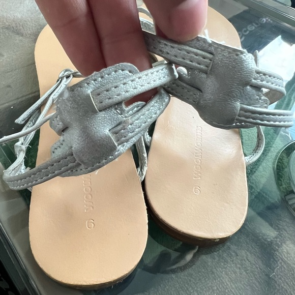 Gladiator style flats in silver - Picture 3 of 4